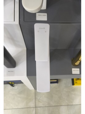 Смеситель для раковины Uovo AH01027YB