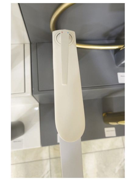 Смеситель для раковины Uovo AH8029YB Смеситель для раковины Uovo AH8029YB